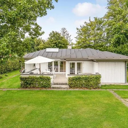 Holiday home Beautiful In With Kitchen Ebeltoft
